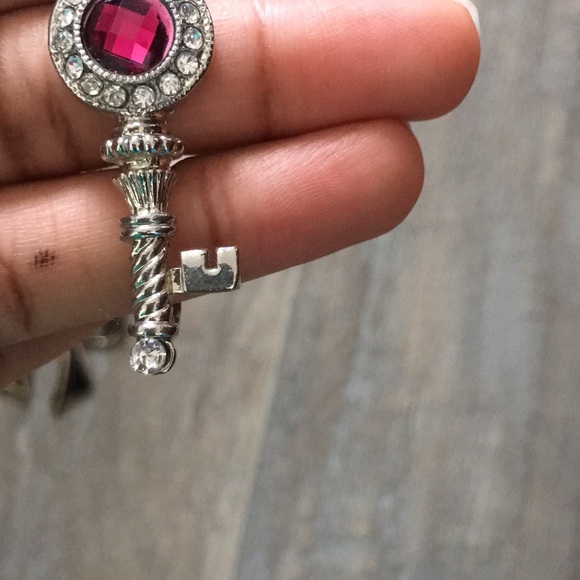 bow necklace and key ring - Picture 5 of 5